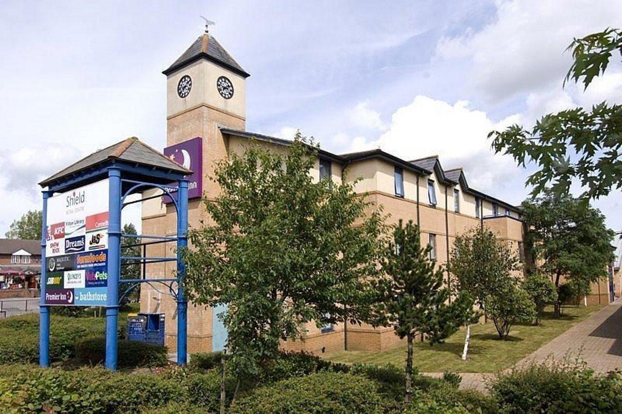 Premier Inn Bristol Filton Buitenkant foto