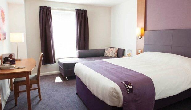 Premier Inn Bristol Filton Buitenkant foto
